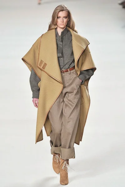 Look 1
